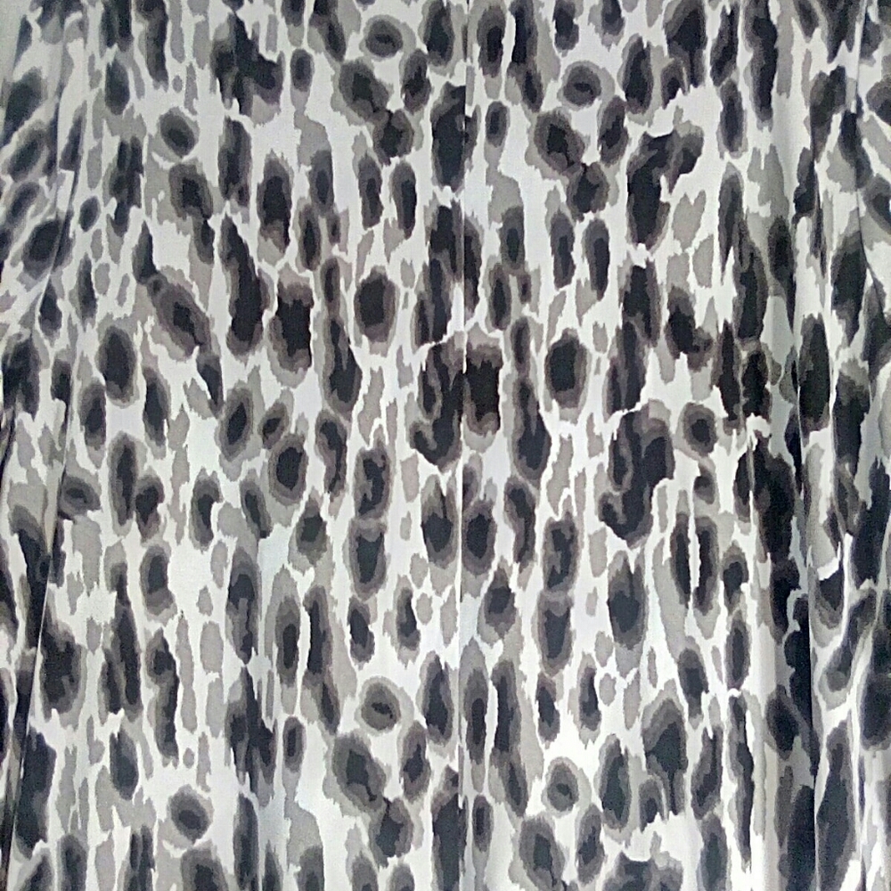 Lane Bryant 6TH&LN Dress Sz 10/12 Black White Gray Pattern Comfy Stretch Edgy - Picture 4 of 4